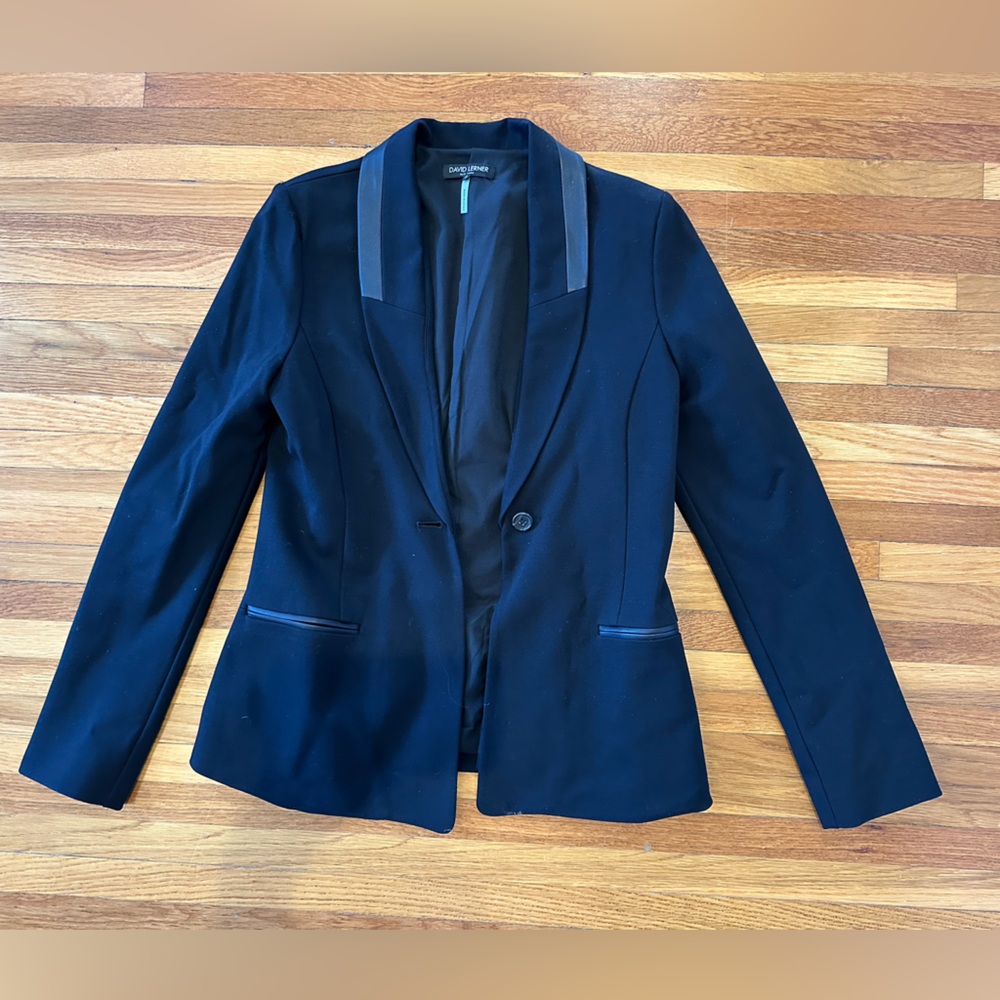 David Lerner blazer size smalll